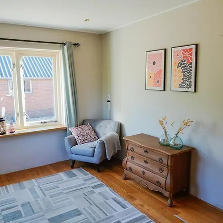Holiday home Luxe Woning Warnstee Wichmond